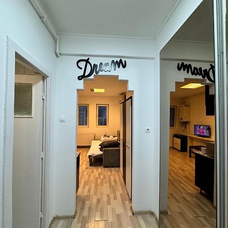Old Town Studios By Chr Luxury Property บูคาเรสต์ ภายนอก รูปภาพ