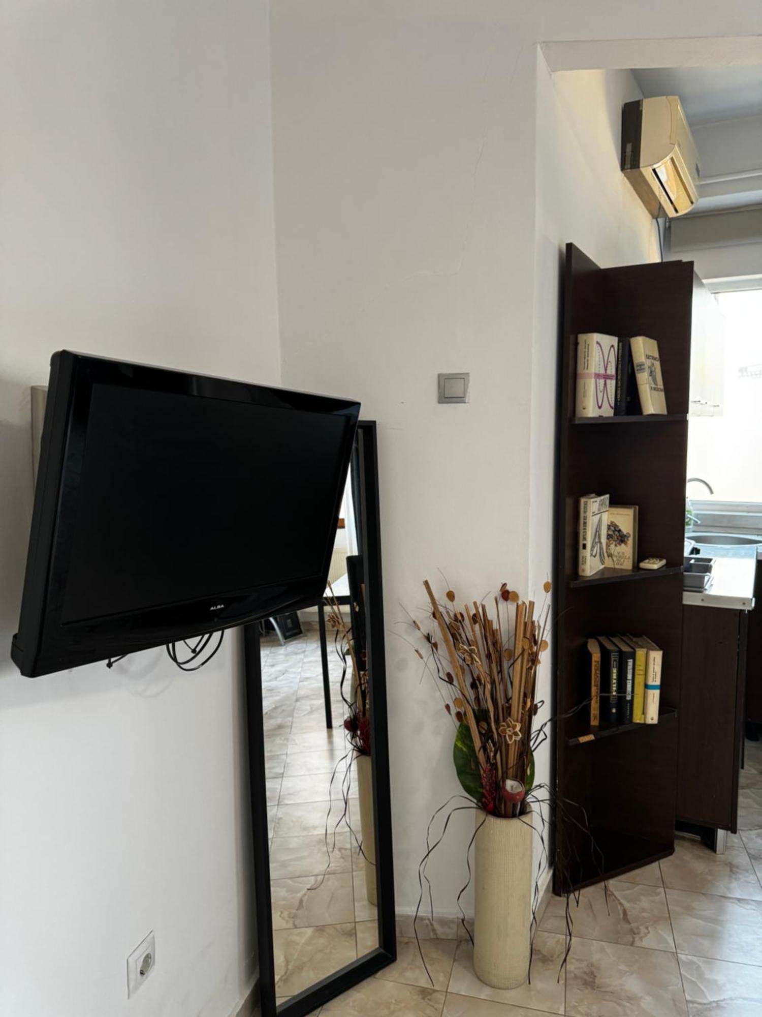 Old Town Studios By Chr Luxury Property บูคาเรสต์ ภายนอก รูปภาพ