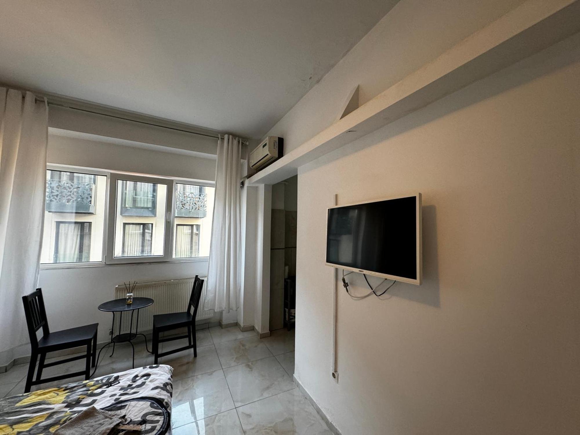 Old Town Studios By Chr Luxury Property บูคาเรสต์ ภายนอก รูปภาพ