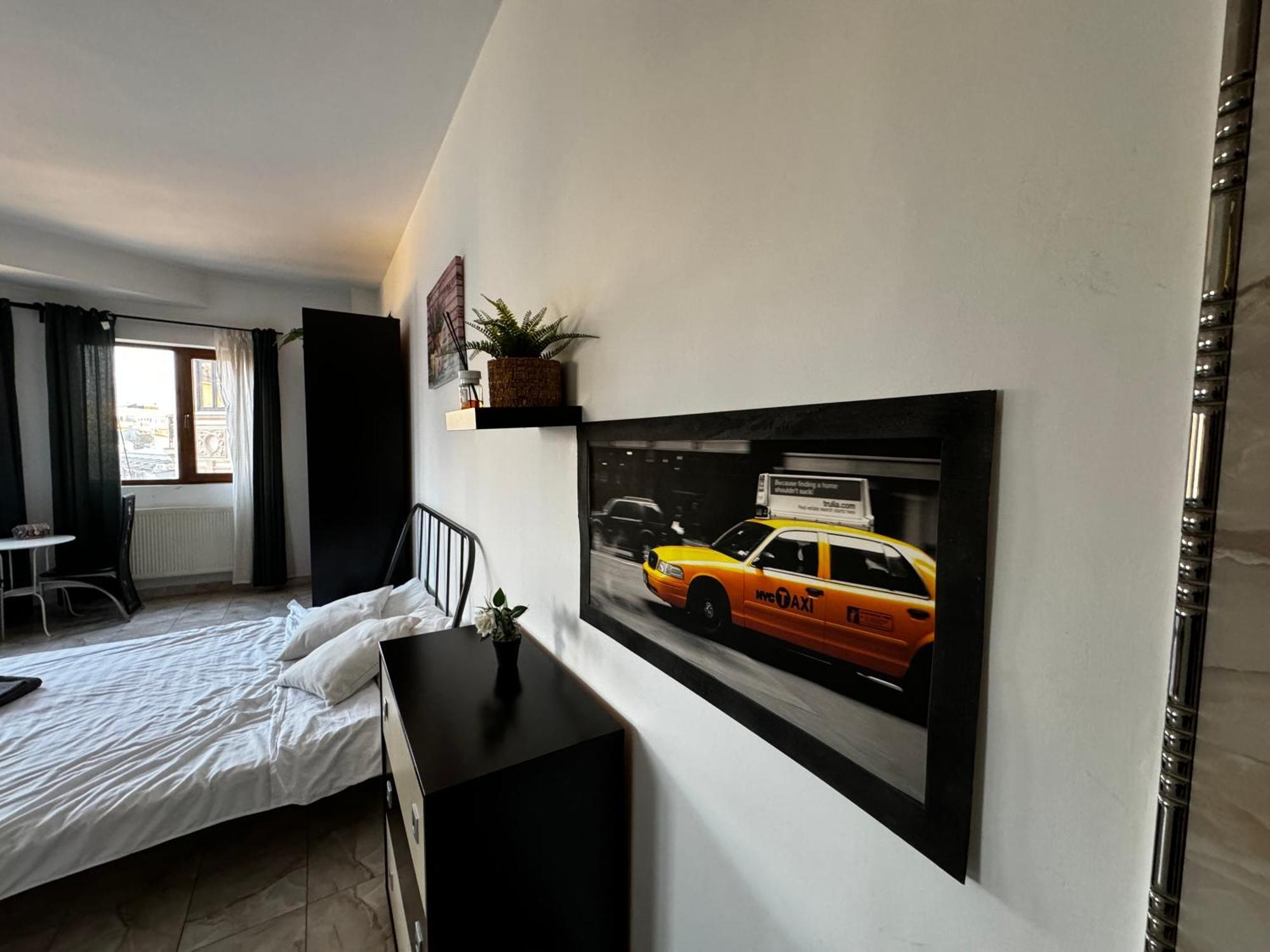 Old Town Studios By Chr Luxury Property บูคาเรสต์ ภายนอก รูปภาพ